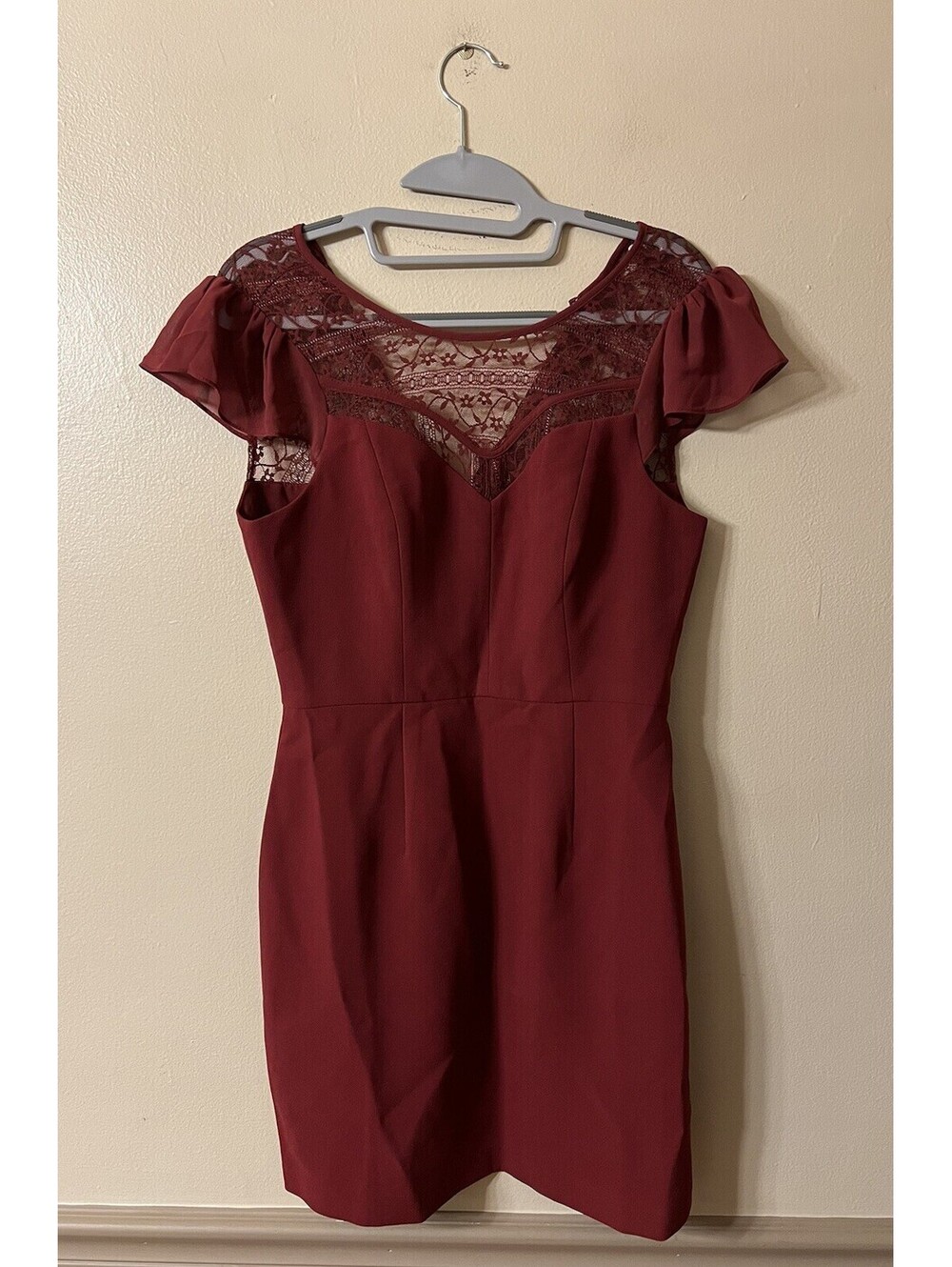 Bcbgmaxazria Mini Cocktail Dress With Lace Detail Size 6 Ruby Red